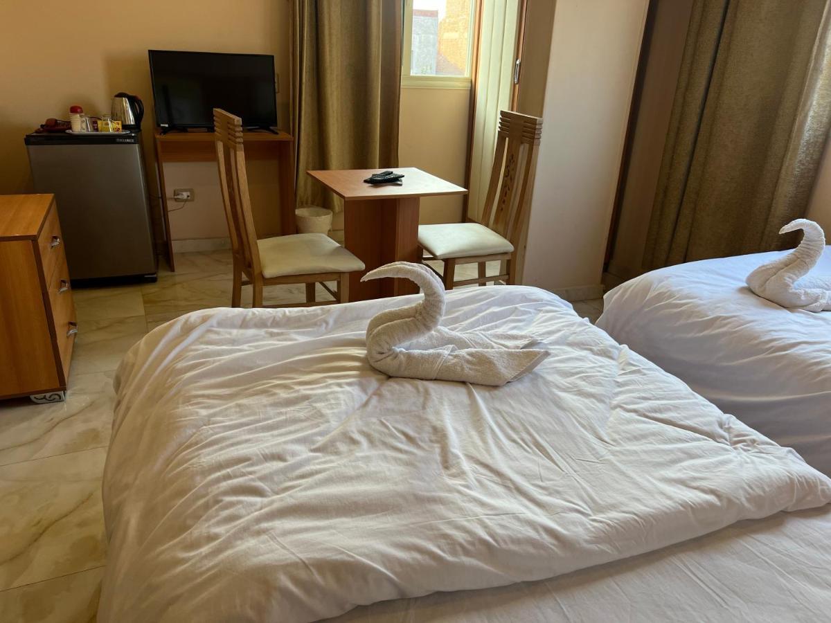 Grand Pyramids View Hotel Cairo Ngoại thất bức ảnh
